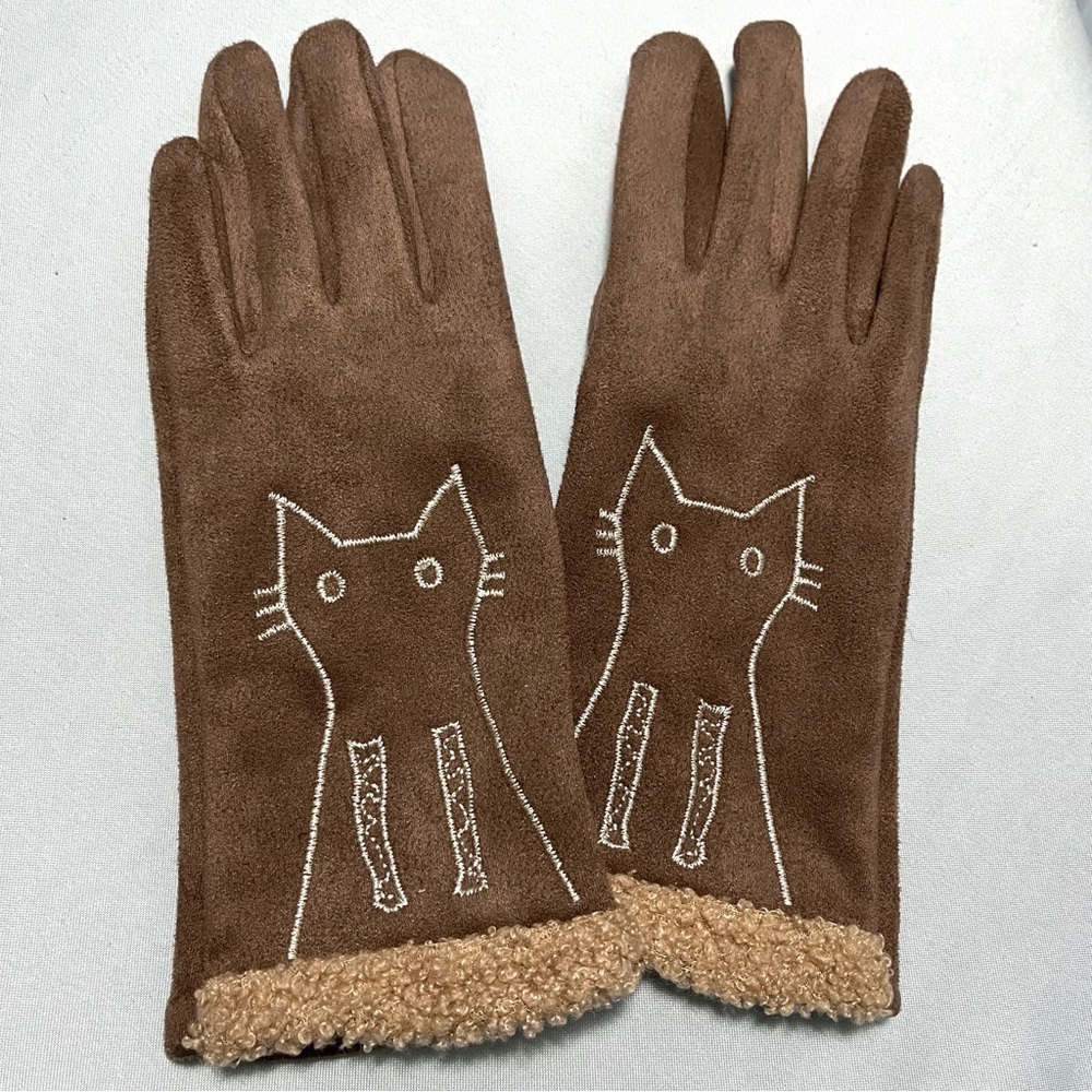 NWOT Brown Suede Cat Design Gloves
